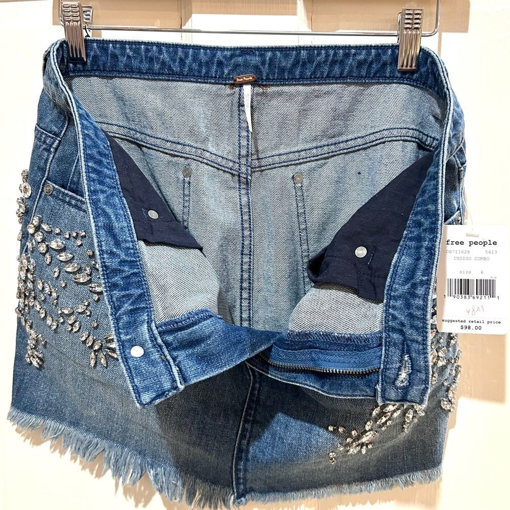 Free People NWT Shine Bright Rhinestone Denim Mini Skirt Y2K 90s Retro Size 6 - Picture 8 of 8